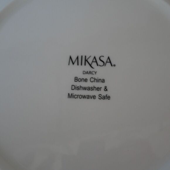 New Mikasa Darcy SET OF 2 Blue & White Floral Bone China 11" Dinner Plates - Picture 3 of 5